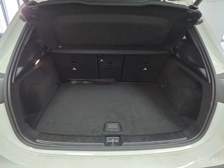 Mercedes-Benz GLA-Class 2020 GLA250 4MATIC