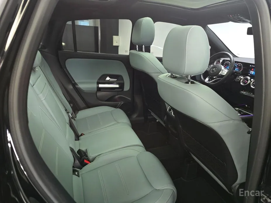 Mercedes-Benz GLA-Class 2020 GLA250 4MATIC