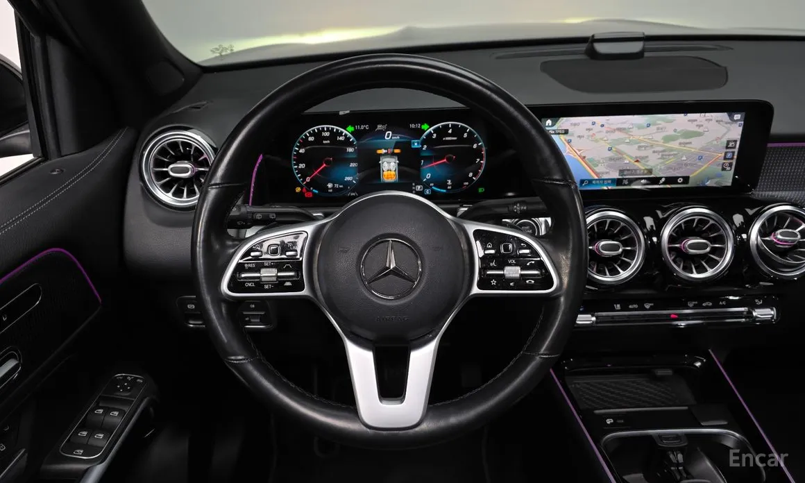 Mercedes-Benz GLB-Class 2020 GLB220