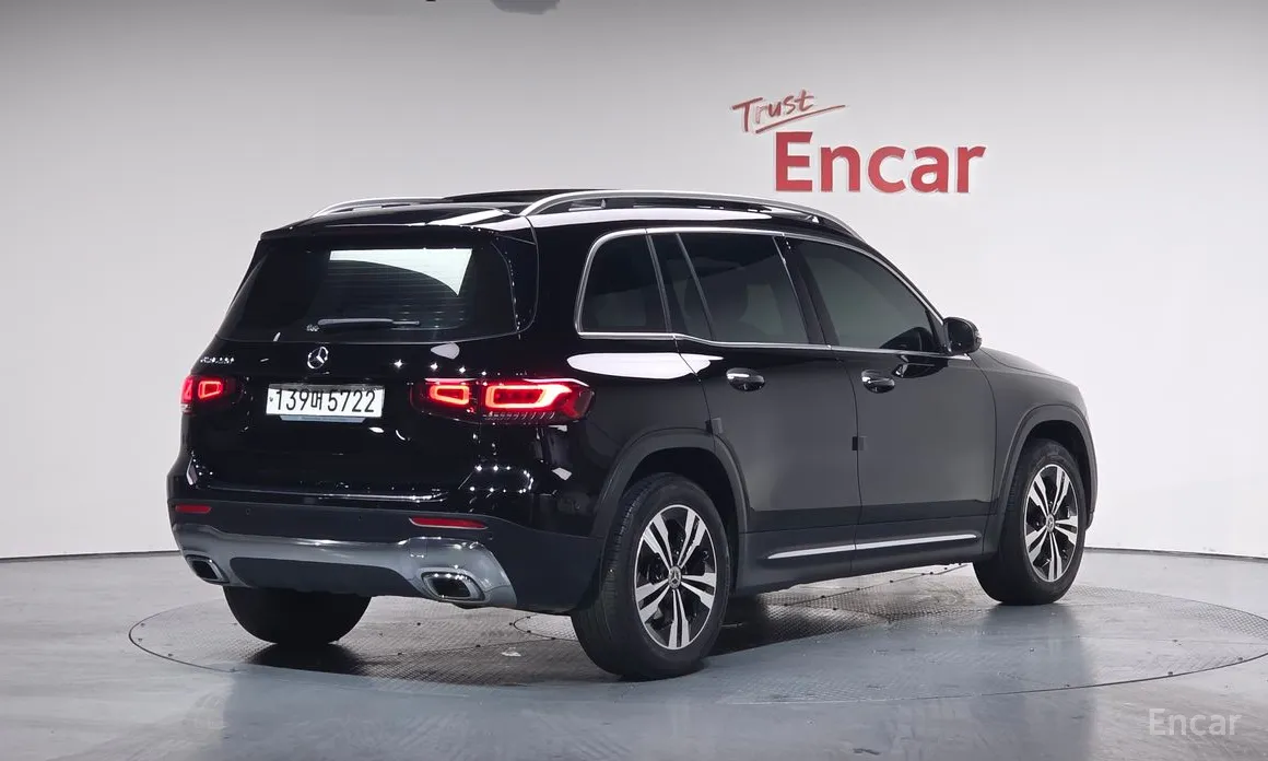 Mercedes-Benz GLB-Class 2020 GLB220