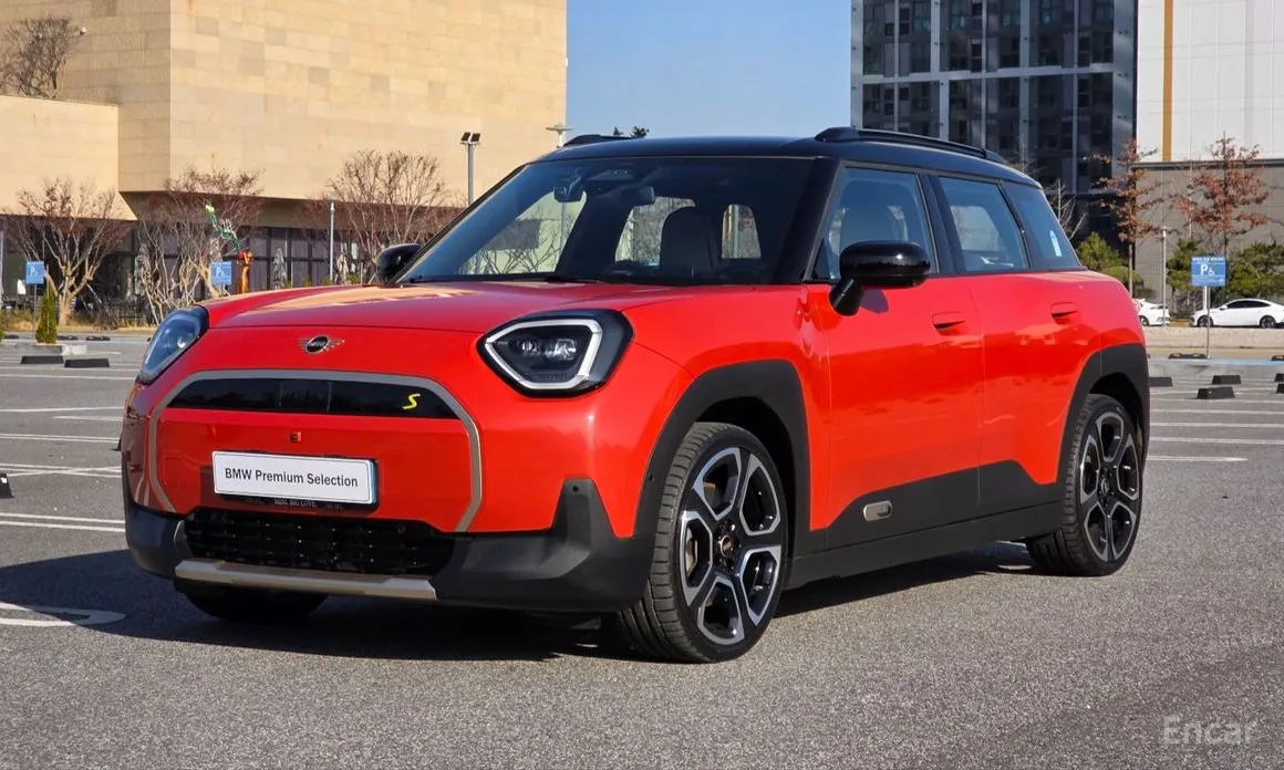 Mini Aceman 2025 SE Favoured