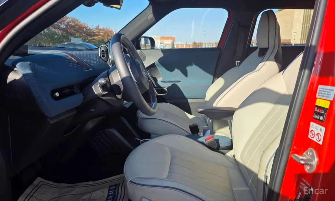 Mini Aceman 2025 SE Favoured