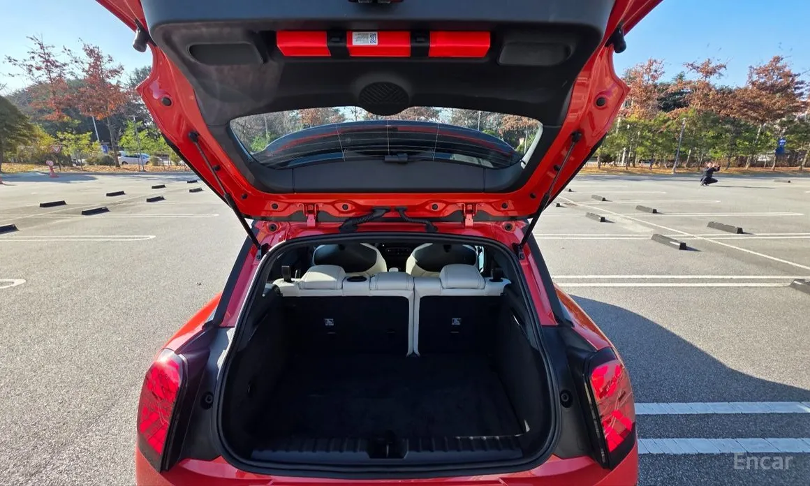 Mini Aceman 2025 SE Favoured