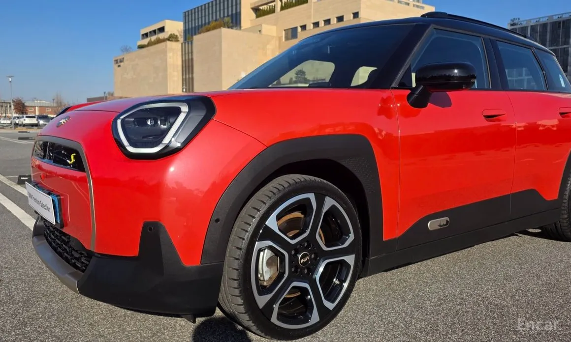 Mini Aceman 2025 SE Favoured