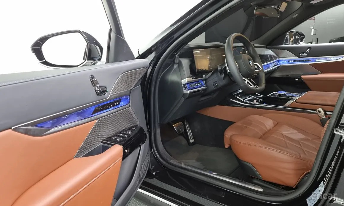 BMW 7 Series 2022 740d xDrive M Sport