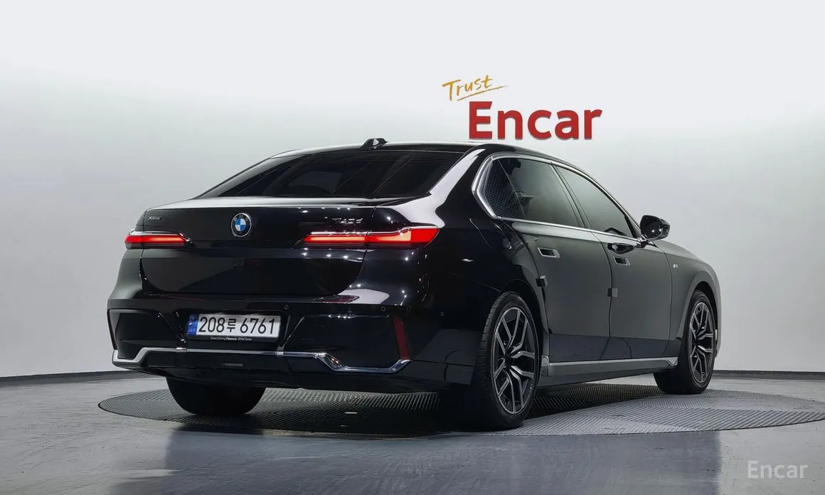 BMW 7 Series 2022 740d xDrive M Sport
