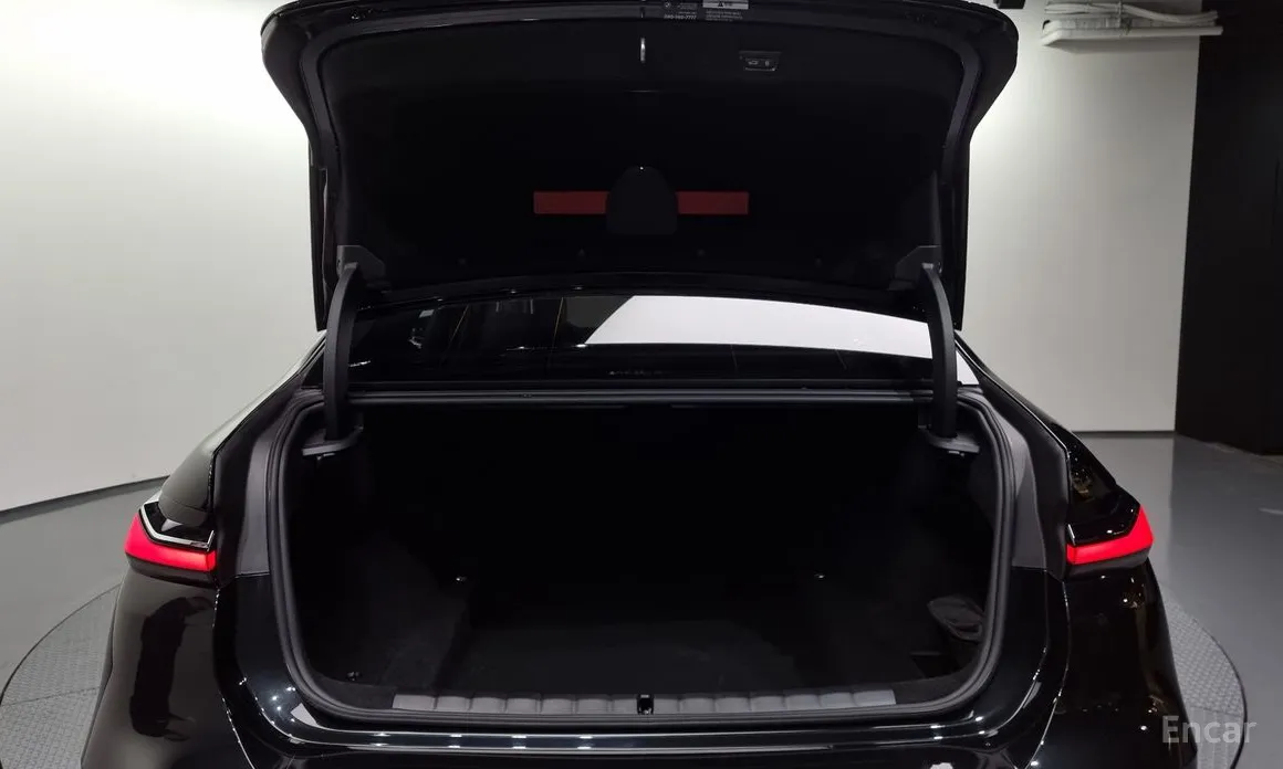 BMW 7 Series 2022 740d xDrive M Sport