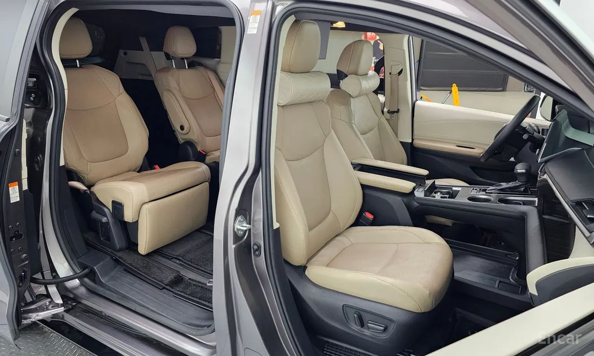 Toyota Sienna 2020 2.5 Hybrid 2WD