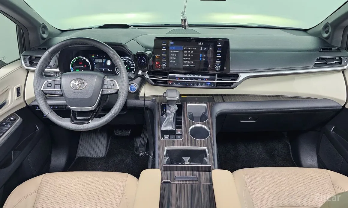 Toyota Sienna 2020 2.5 Hybrid 2WD