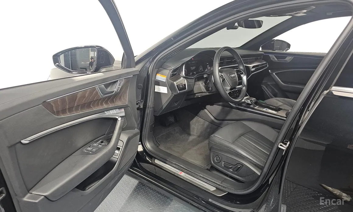 Audi A6 2019 45 TFSI Quattro Premium