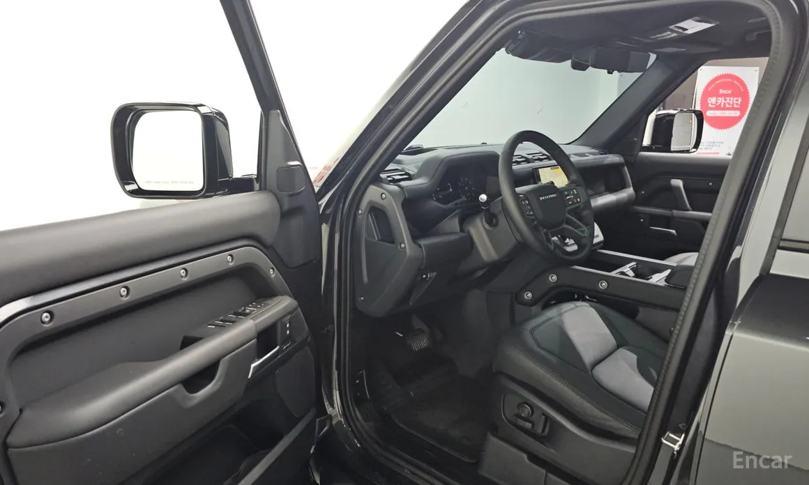 Land Rover Defender 2020 110 P300 X-Dynamic SE