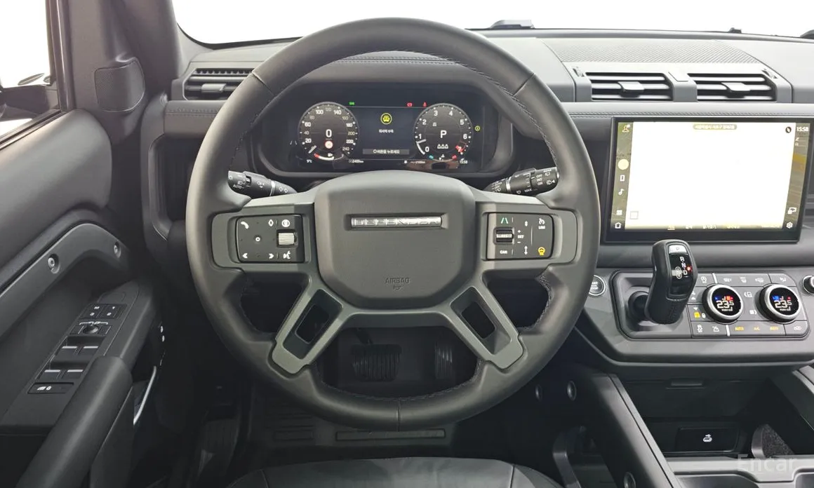 Land Rover Defender 2020 110 P300 X-Dynamic SE