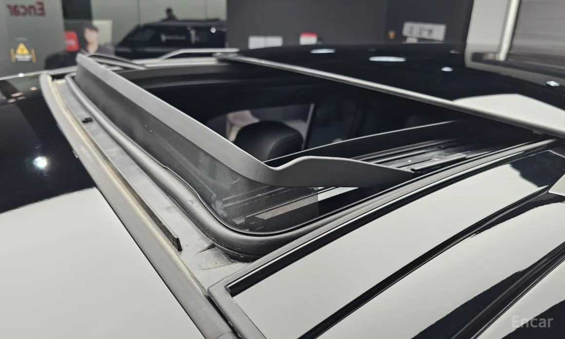 Land Rover Defender 2020 110 P300 X-Dynamic SE