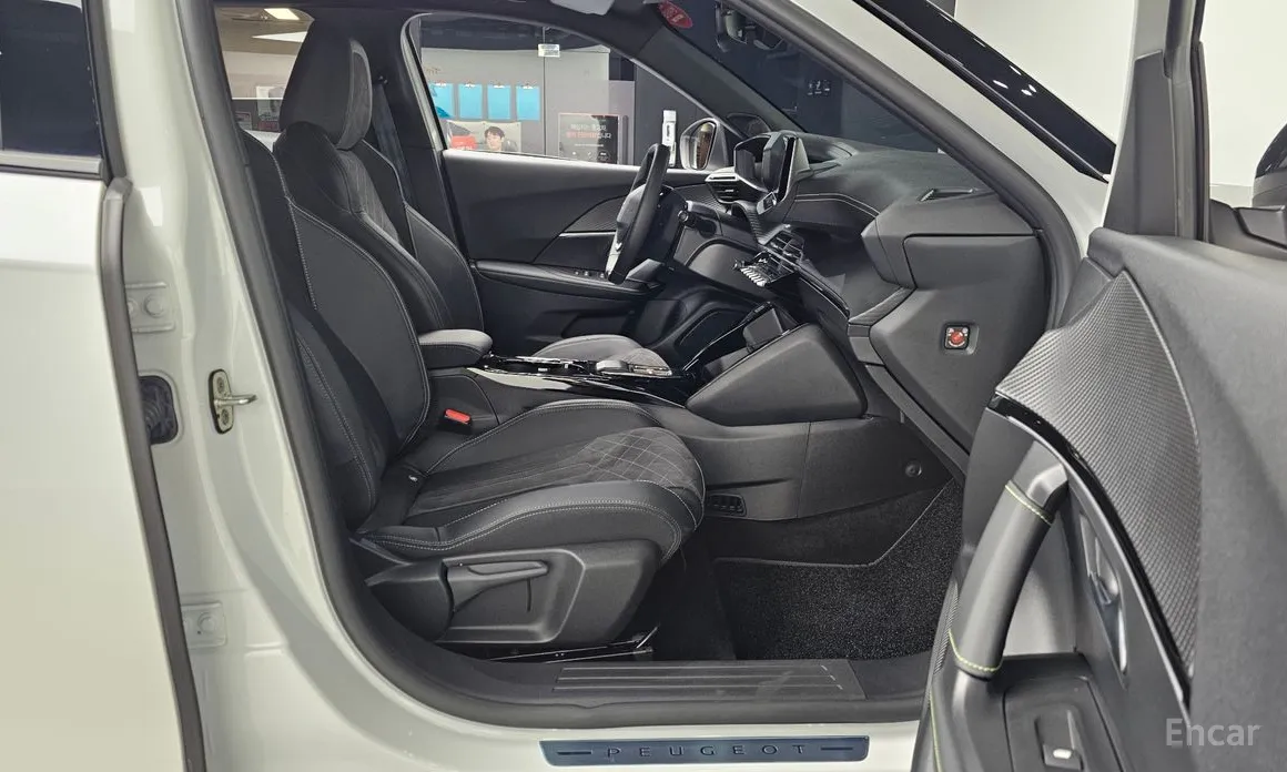 Peugeot 2008 2020 EV GT