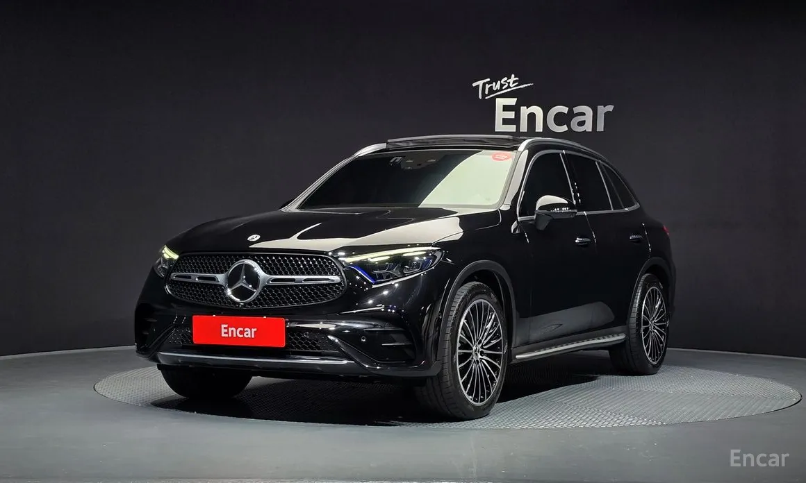 Mercedes-Benz GLC-Class 2023 GLC300 4MATIC AMG Line