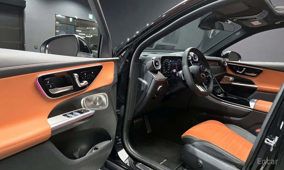 Mercedes-Benz GLC-Class 2023 GLC300 4MATIC AMG Line