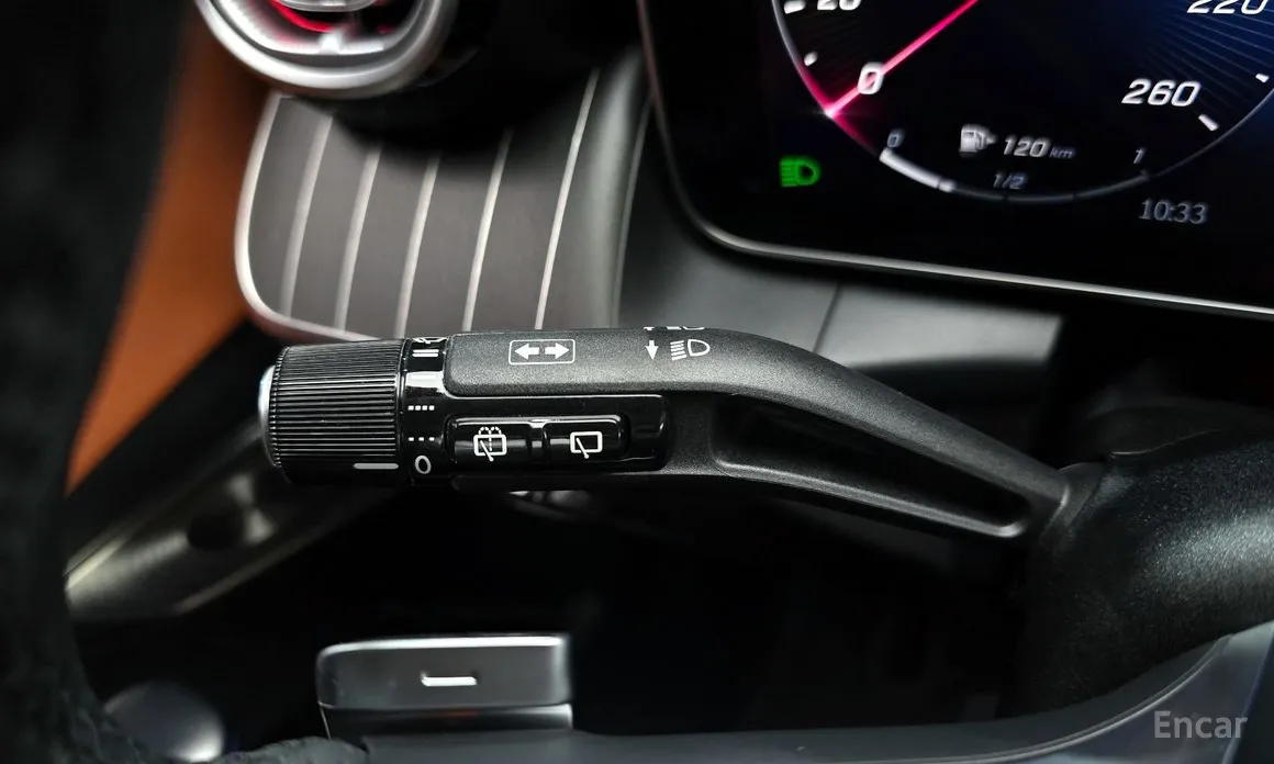 Mercedes-Benz GLC-Class 2023 GLC300 4MATIC AMG Line