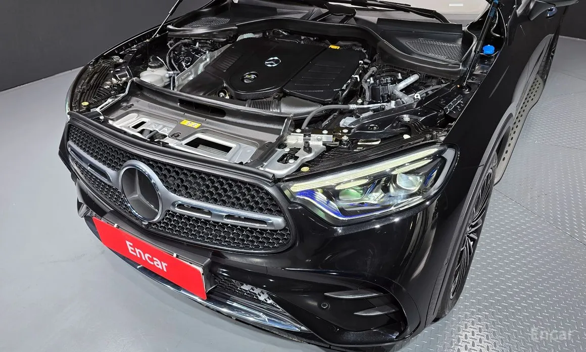 Mercedes-Benz GLC-Class 2023 GLC300 4MATIC AMG Line