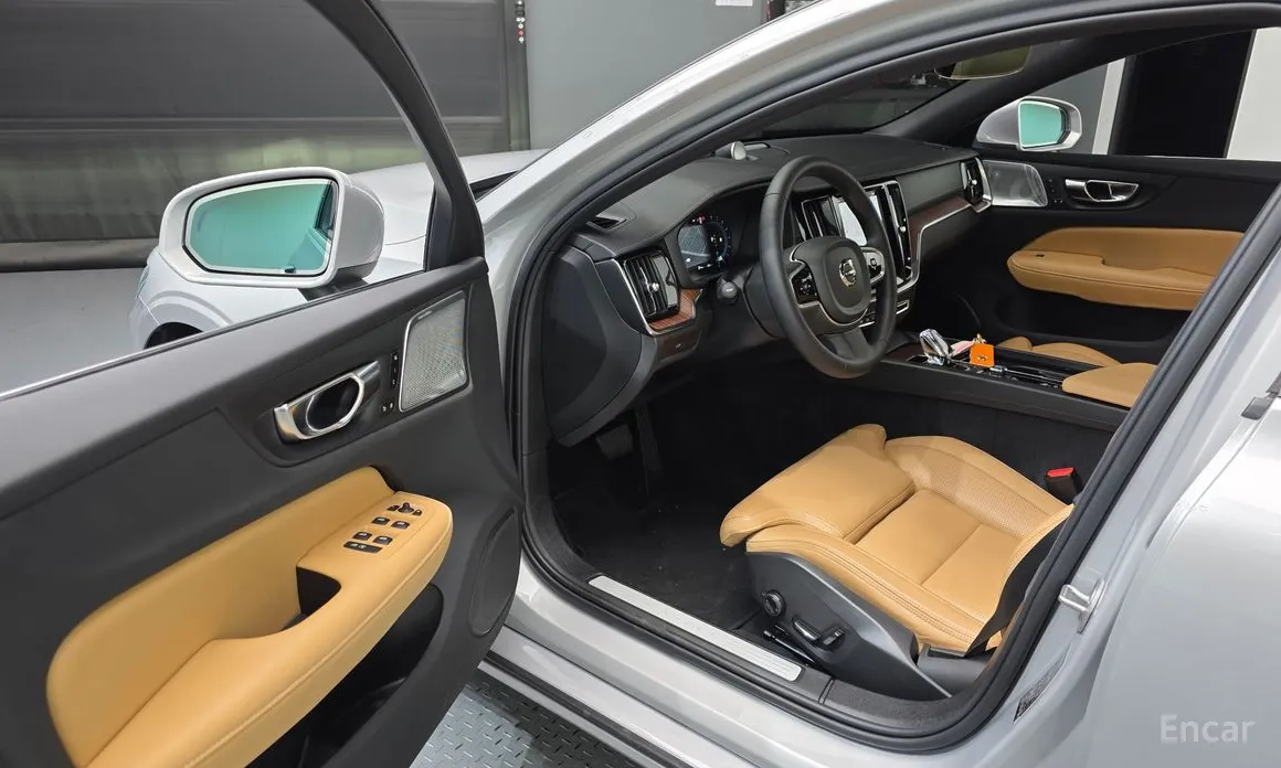 Volvo S60 2019 B5 Ultimate Bright