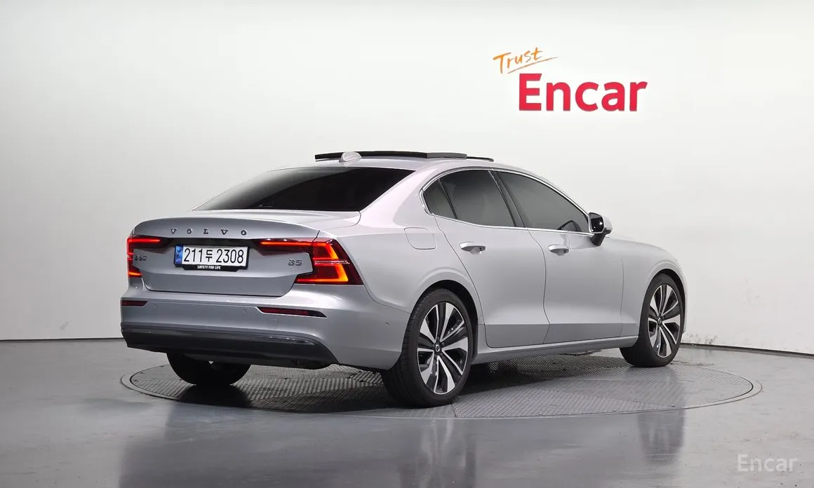 2019 Volvo S60