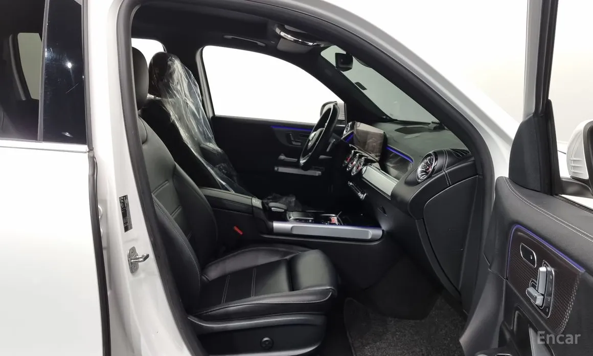 Mercedes-Benz EQB 2022 EQB300 4MATIC AMG Line