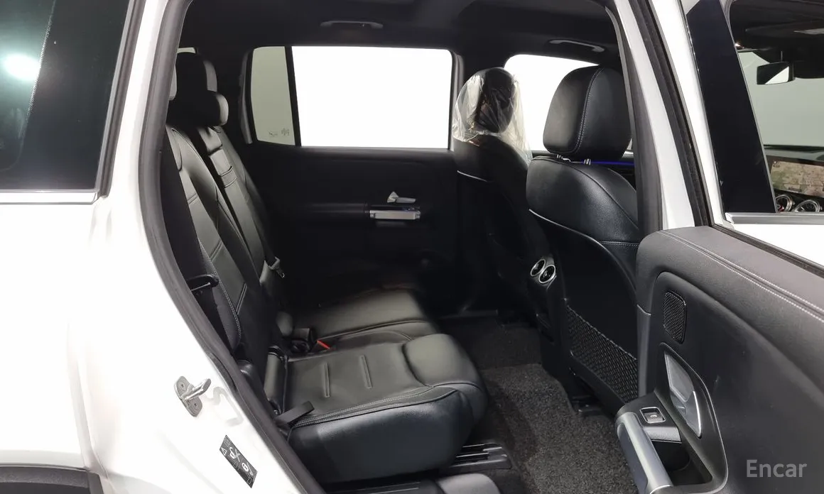 Mercedes-Benz EQB 2022 EQB300 4MATIC AMG Line