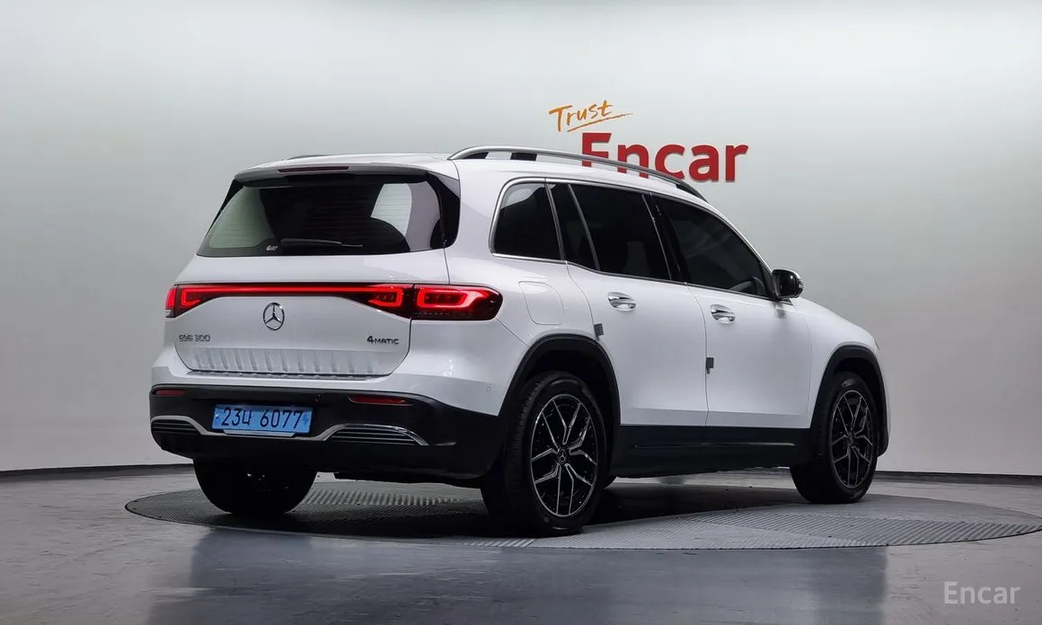 Mercedes-Benz EQB 2022 EQB300 4MATIC AMG Line