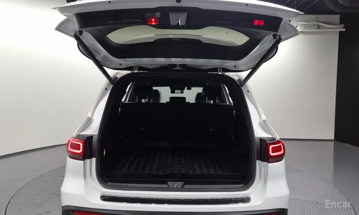 Mercedes-Benz EQB 2022 EQB300 4MATIC AMG Line