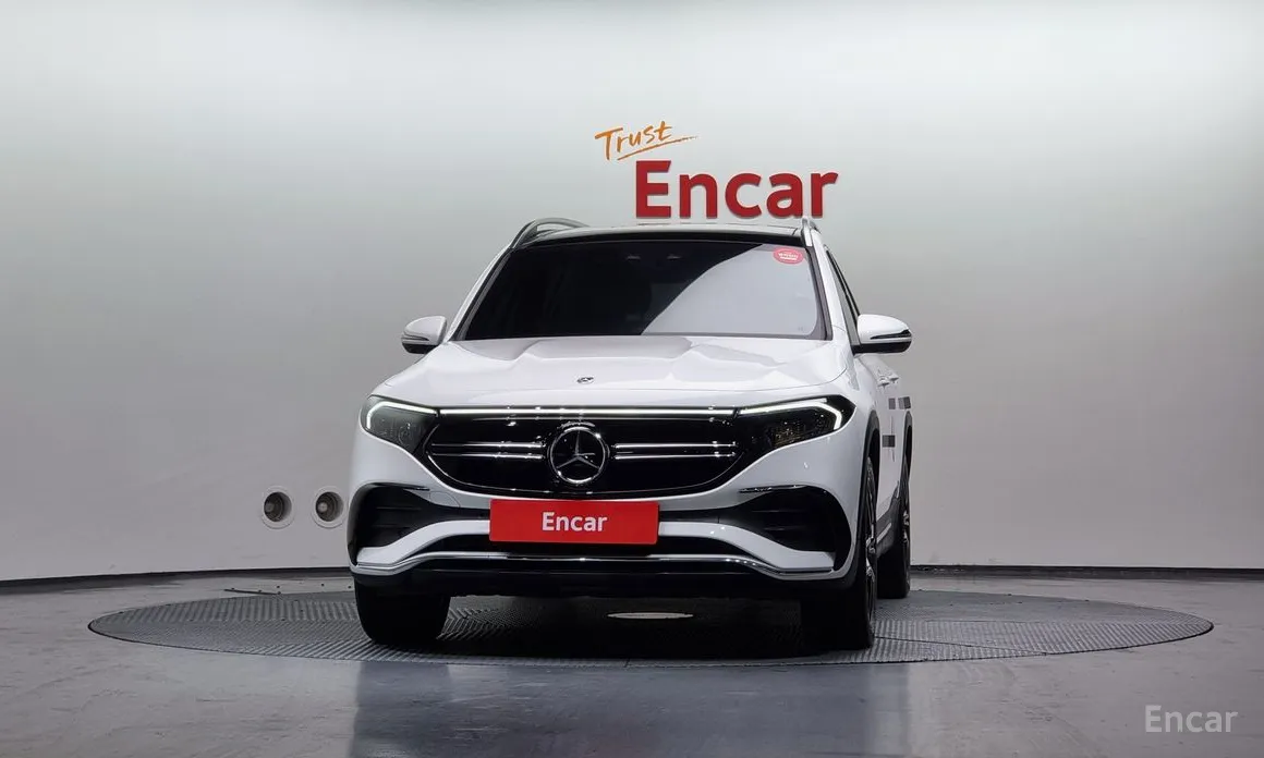 Mercedes-Benz EQB 2022 EQB300 4MATIC AMG Line