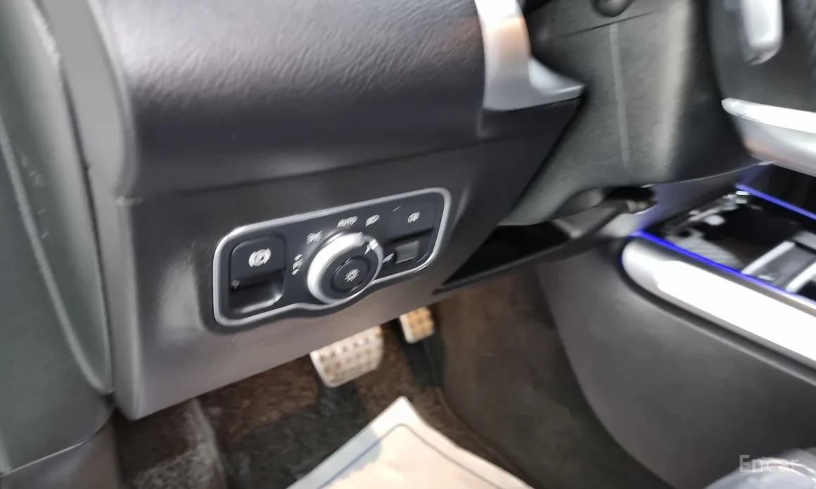 Mercedes-Benz EQB 2022 EQB300 4MATIC AMG Line