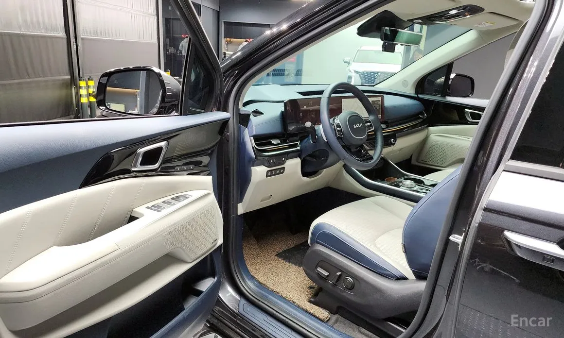 Kia Carnival 2023 HEV 9seater Gravity