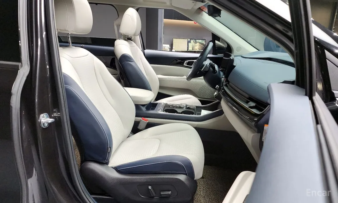 Kia Carnival 2023 HEV 9seater Gravity