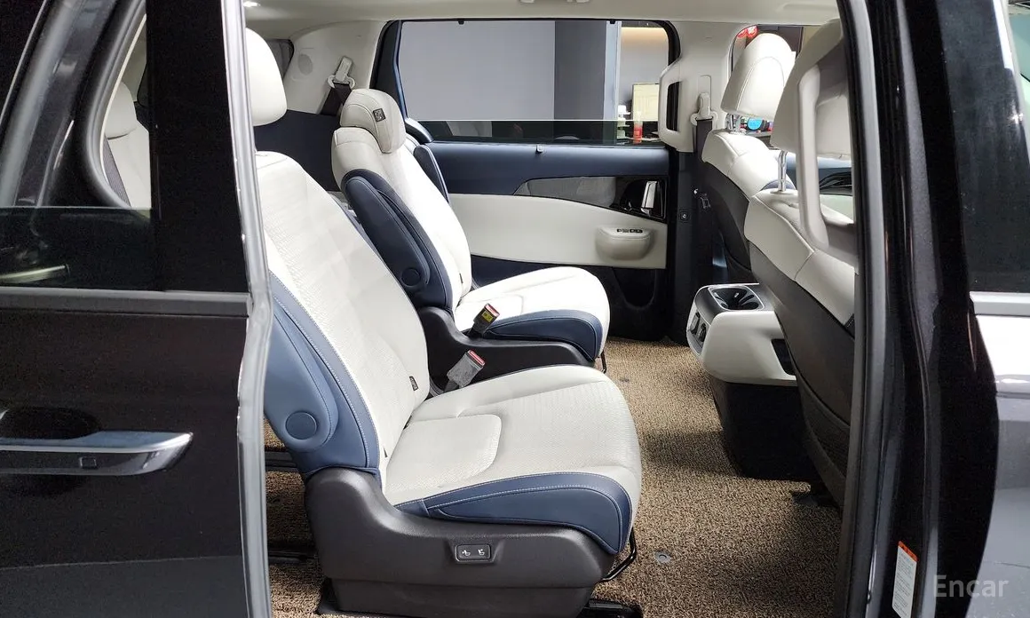 Kia Carnival 2023 HEV 9seater Gravity