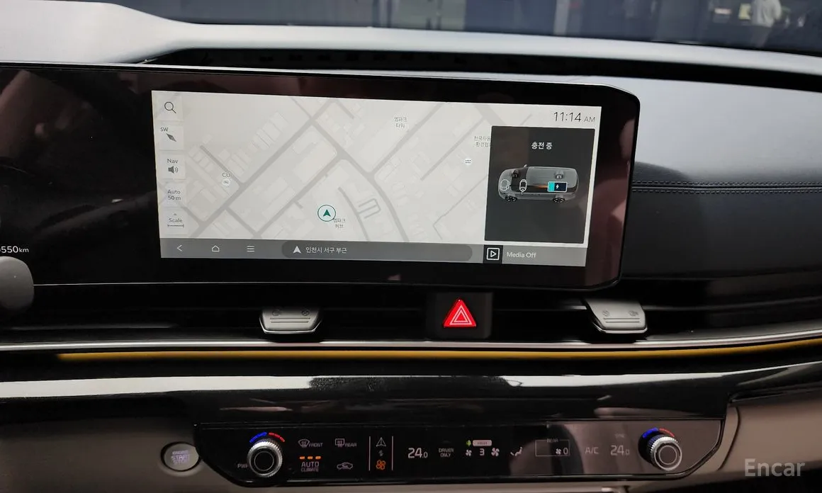 Kia Carnival 2023 HEV 9seater Gravity