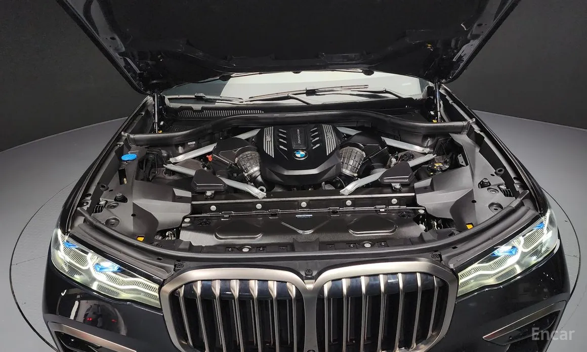 BMW X7 2019 M50i 6STR