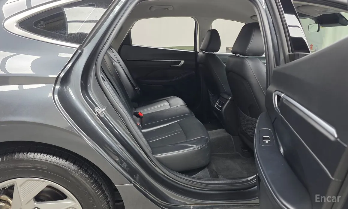 Hyundai Sonata 2023 2.0 LPG(Rent)