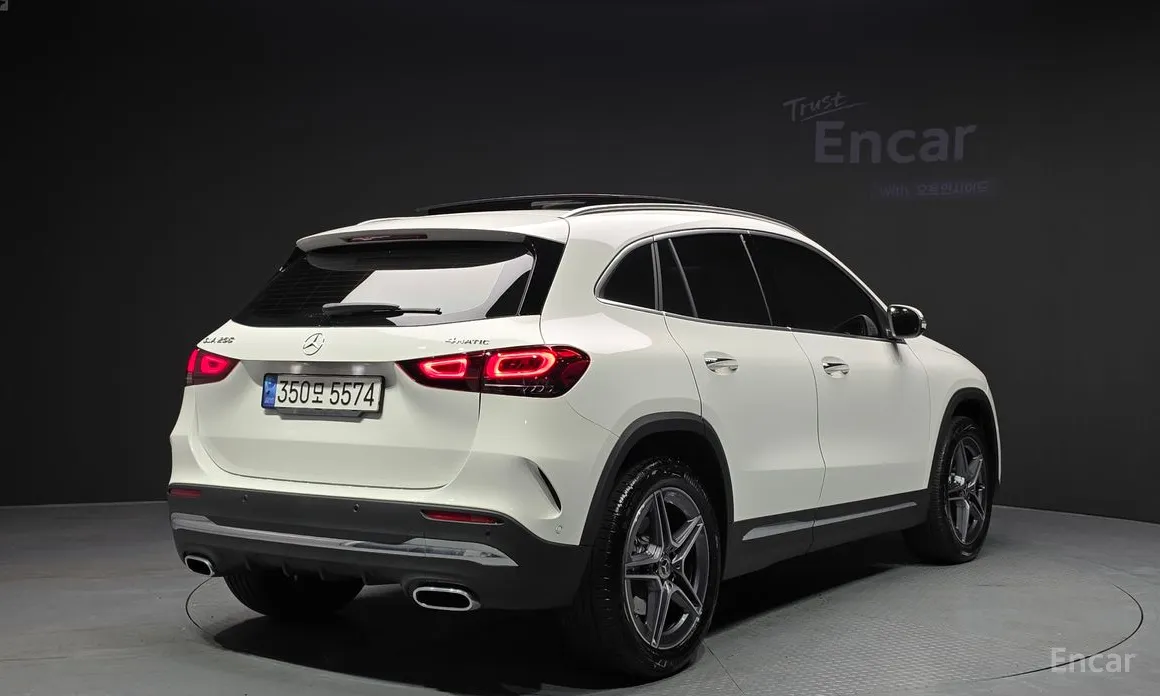 Mercedes-Benz GLA-Class 2020 GLA250 4MATIC