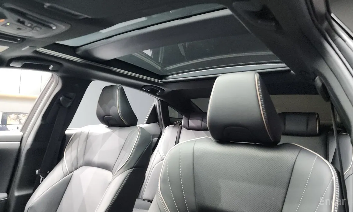 Toyota Crown 2023 2.5 4WD Hybrid