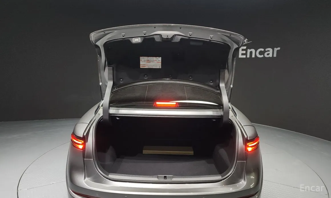 Toyota Crown 2023 2.5 4WD Hybrid