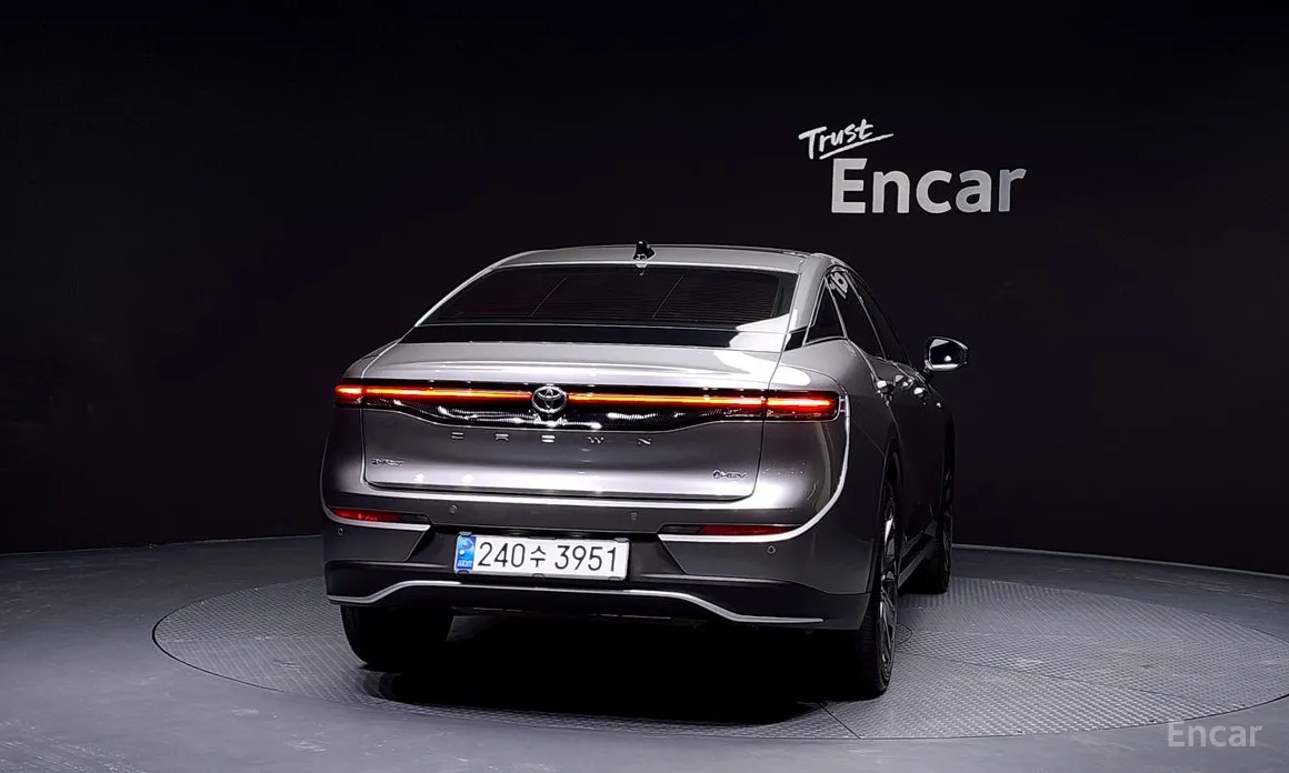 Toyota Crown 2023 2.5 4WD Hybrid