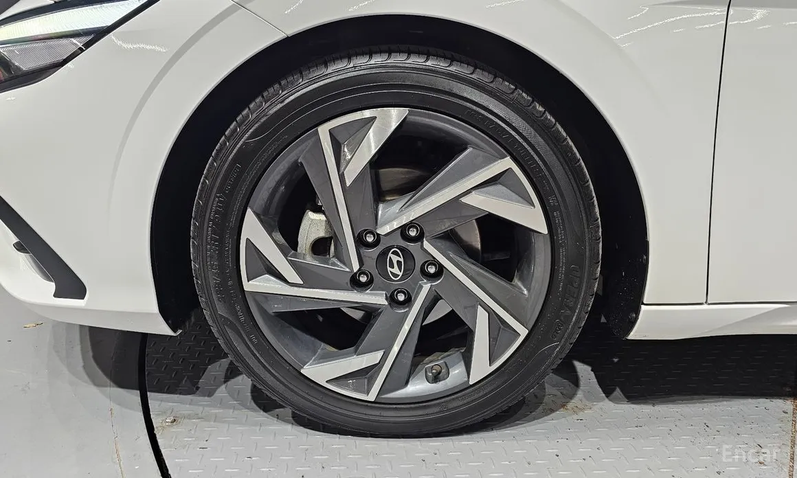 Hyundai Avante 2023 1.6