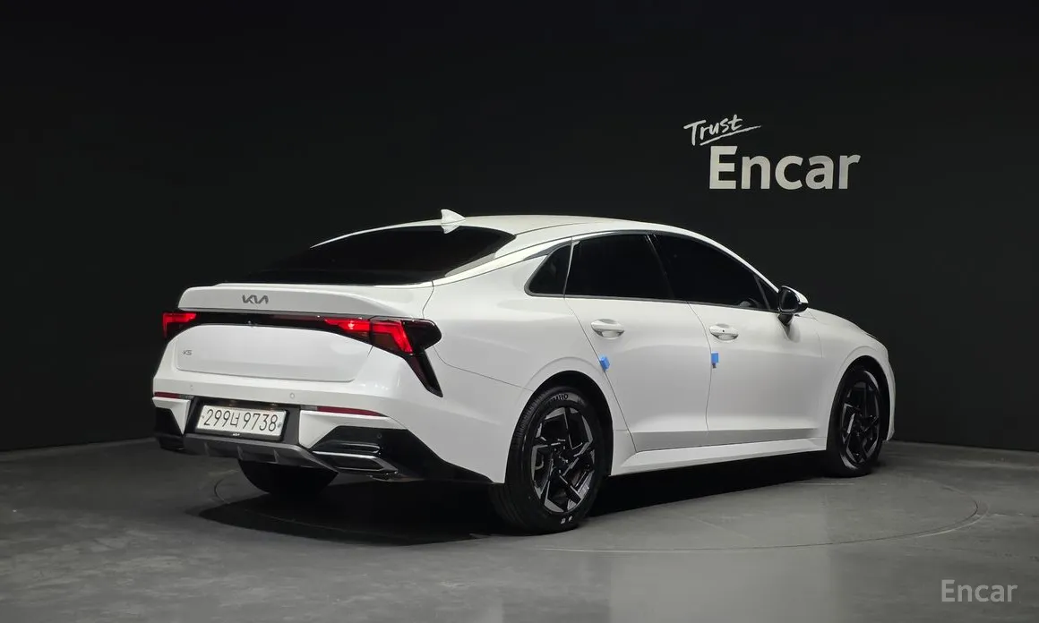 Kia K5 2023 2.0