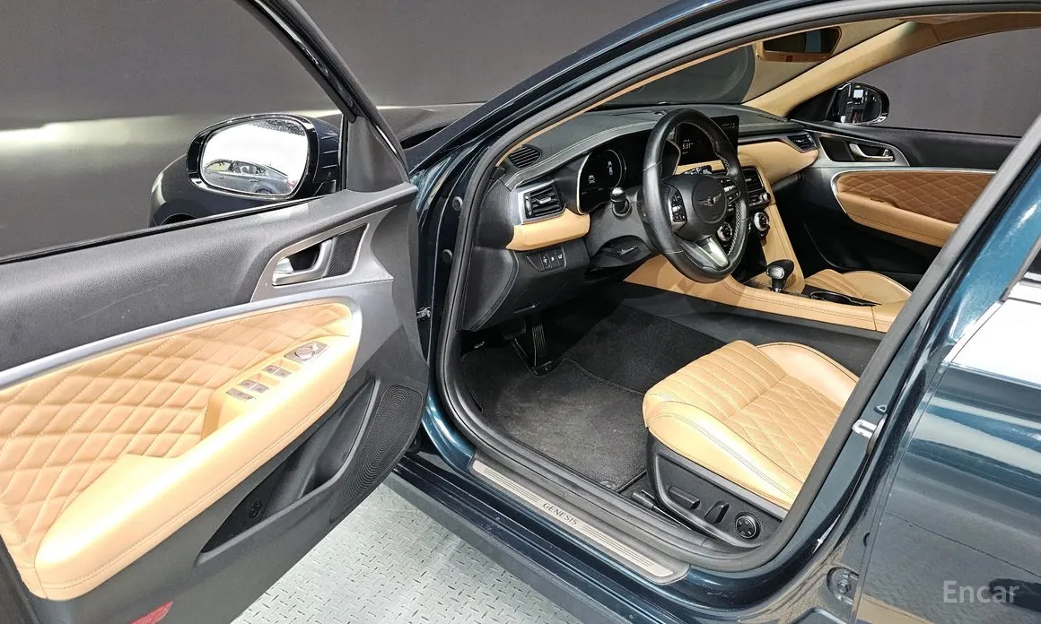 Genesis G70 2022 Gasoline 2.0T 2WD