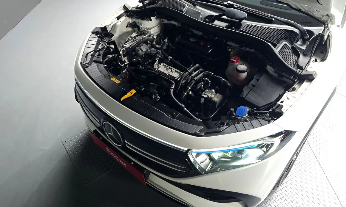 Mercedes-Benz EQA 2021 EQA250 AMG Line