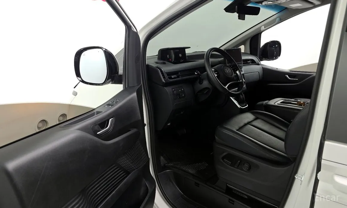 Hyundai Staria 2021 L3.5 Tourer 9-Seater