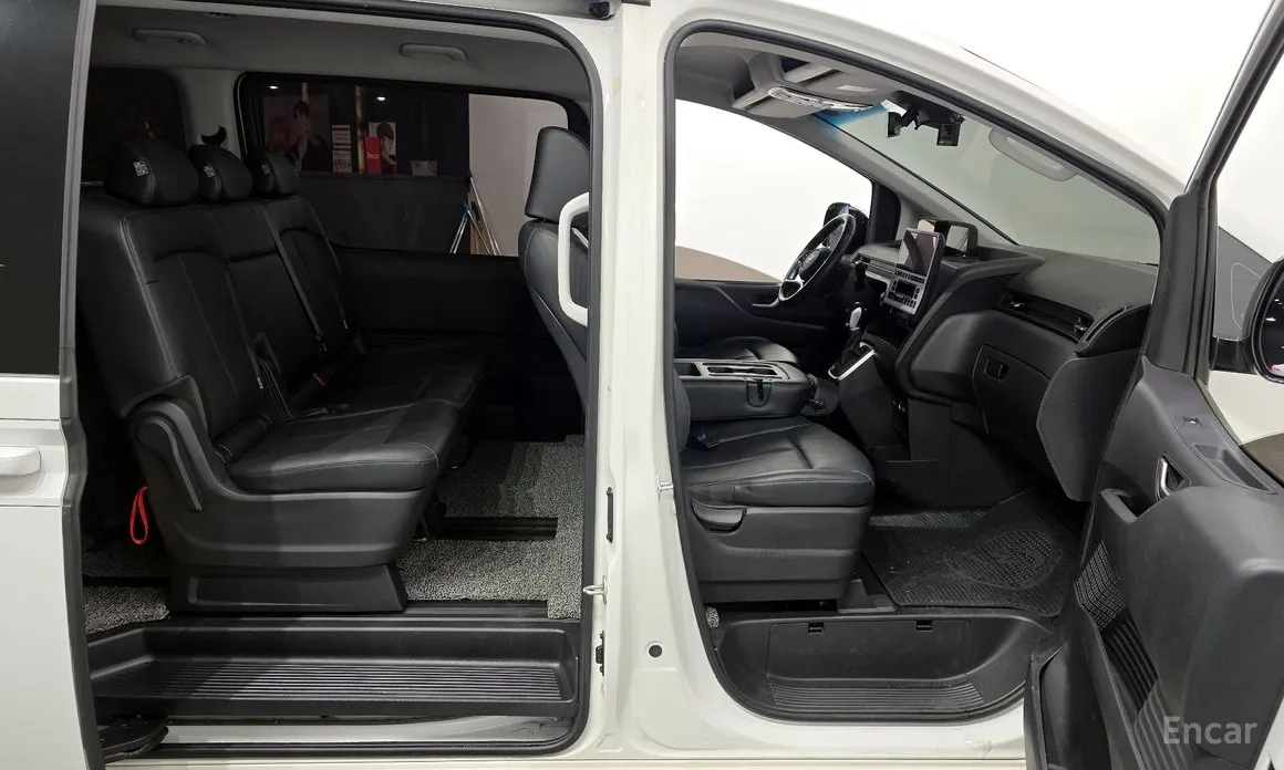 Hyundai Staria 2021 L3.5 Tourer 9-Seater