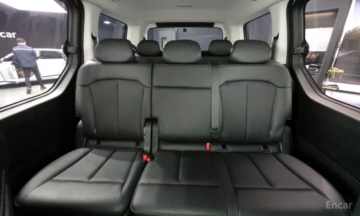 Hyundai Staria 2021 L3.5 Tourer 9-Seater