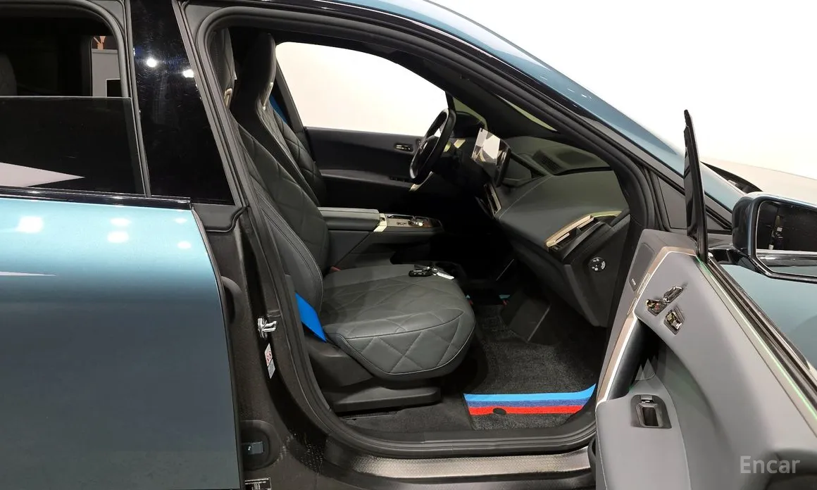 BMW iX 2021 xDrive50 Sports Plus