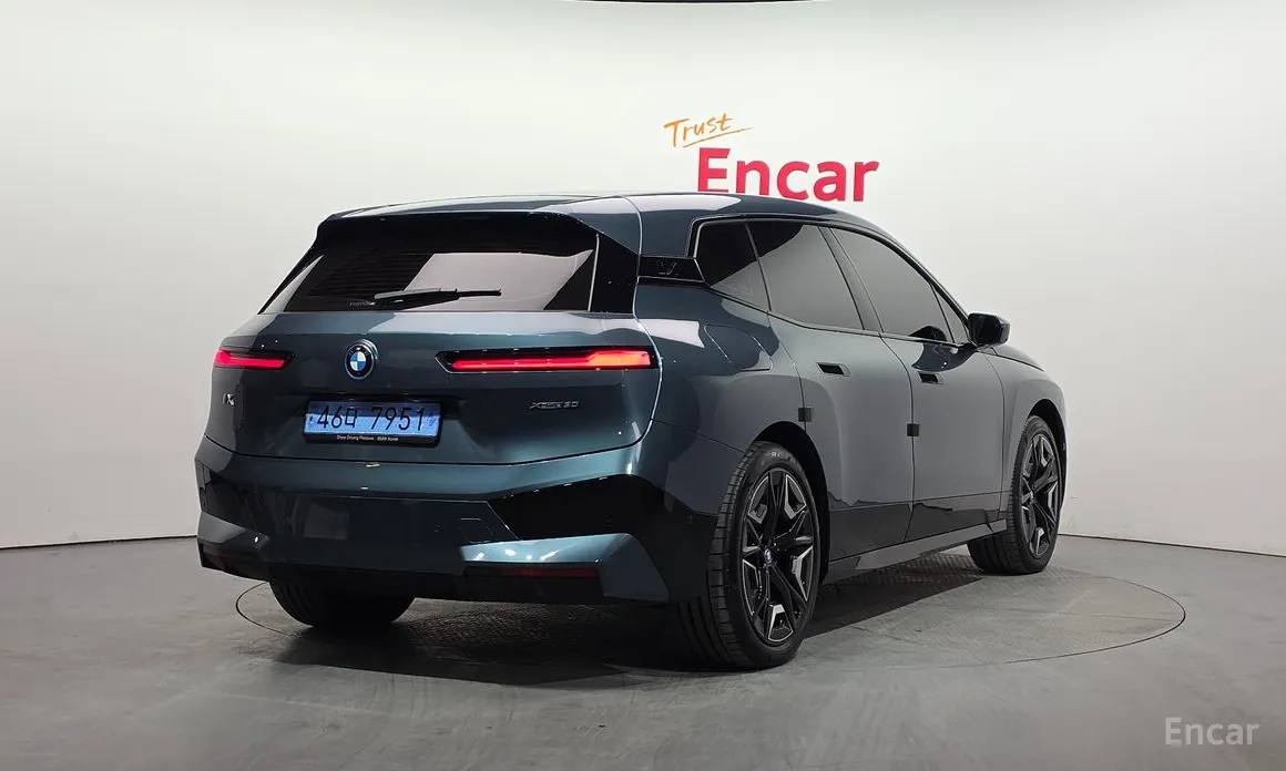 BMW iX 2021 xDrive50 Sports Plus