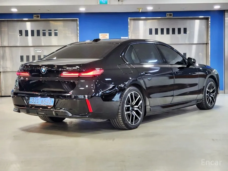 BMW i7 2022 xDrive 60 M sport